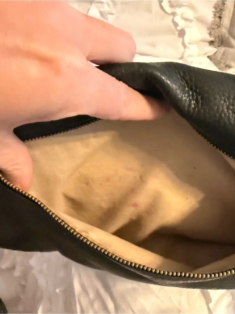 Tory Burch Leather Amanda Classic Hobo